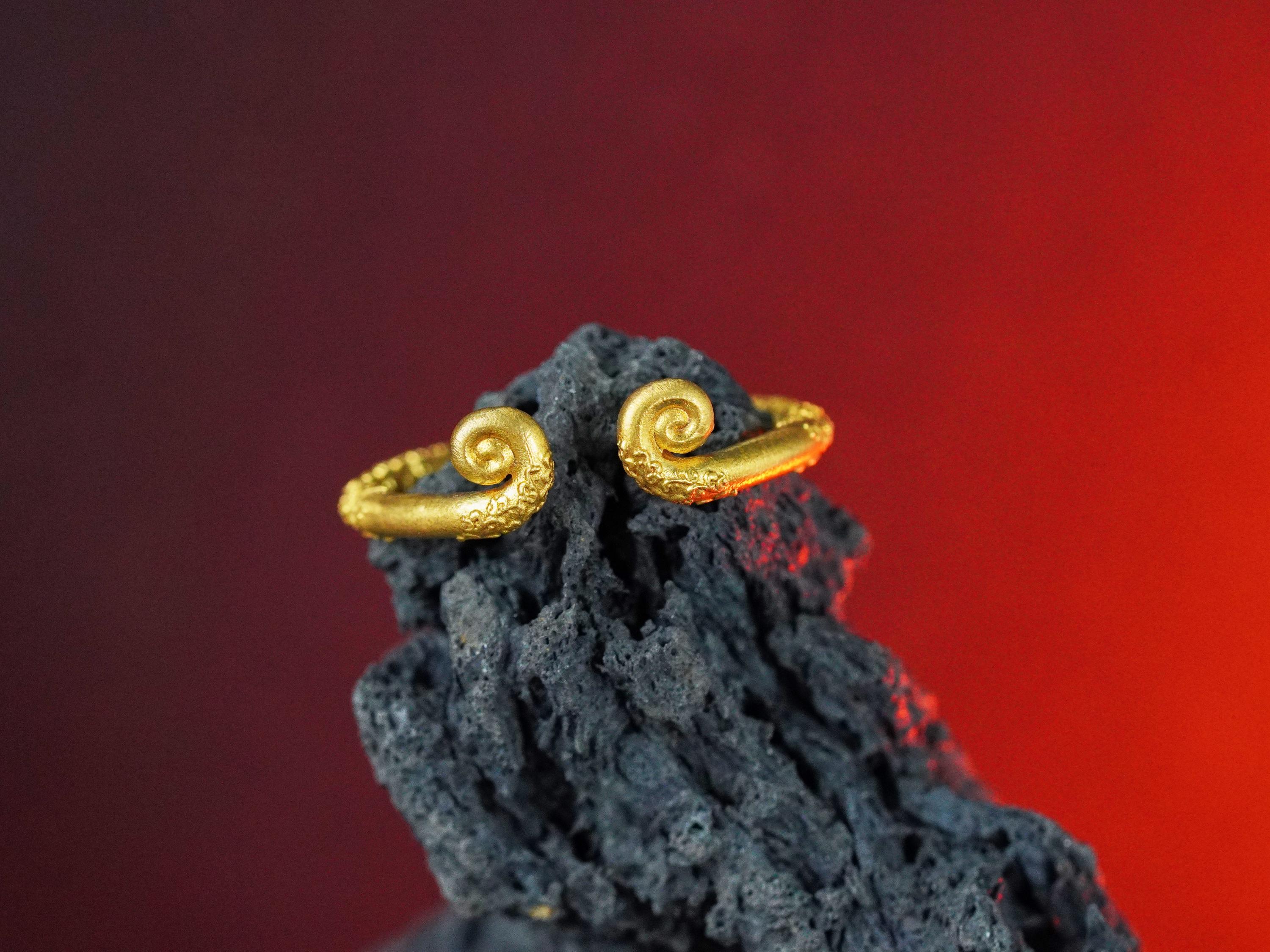 EXCLUSIVE Handmade Fanmade Sun Wukong Custom Ring, Black Myth Wukong Gold Plated 14k Signet Ring, Unique Jewelry for Wukong Fans