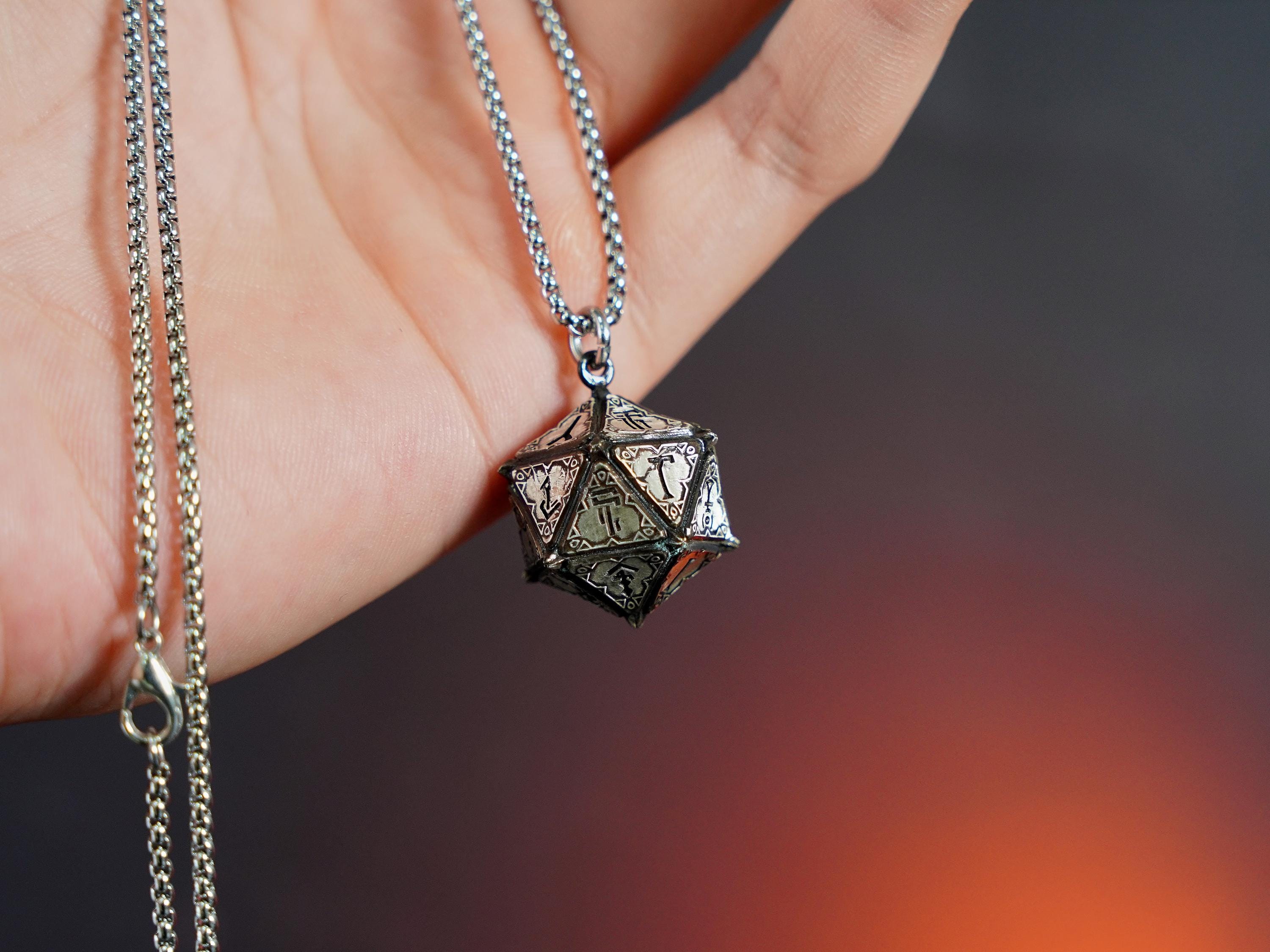 PREMIUM Fanmade Shadowheart Mysterious Artifact Baldur's Gate 3 Necklace Handmade Silver 950, Shadow Heart Artifact Pendant